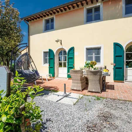 Apartment Elisa In Wine In Lucca